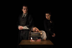 To mathima theatriki parastasi